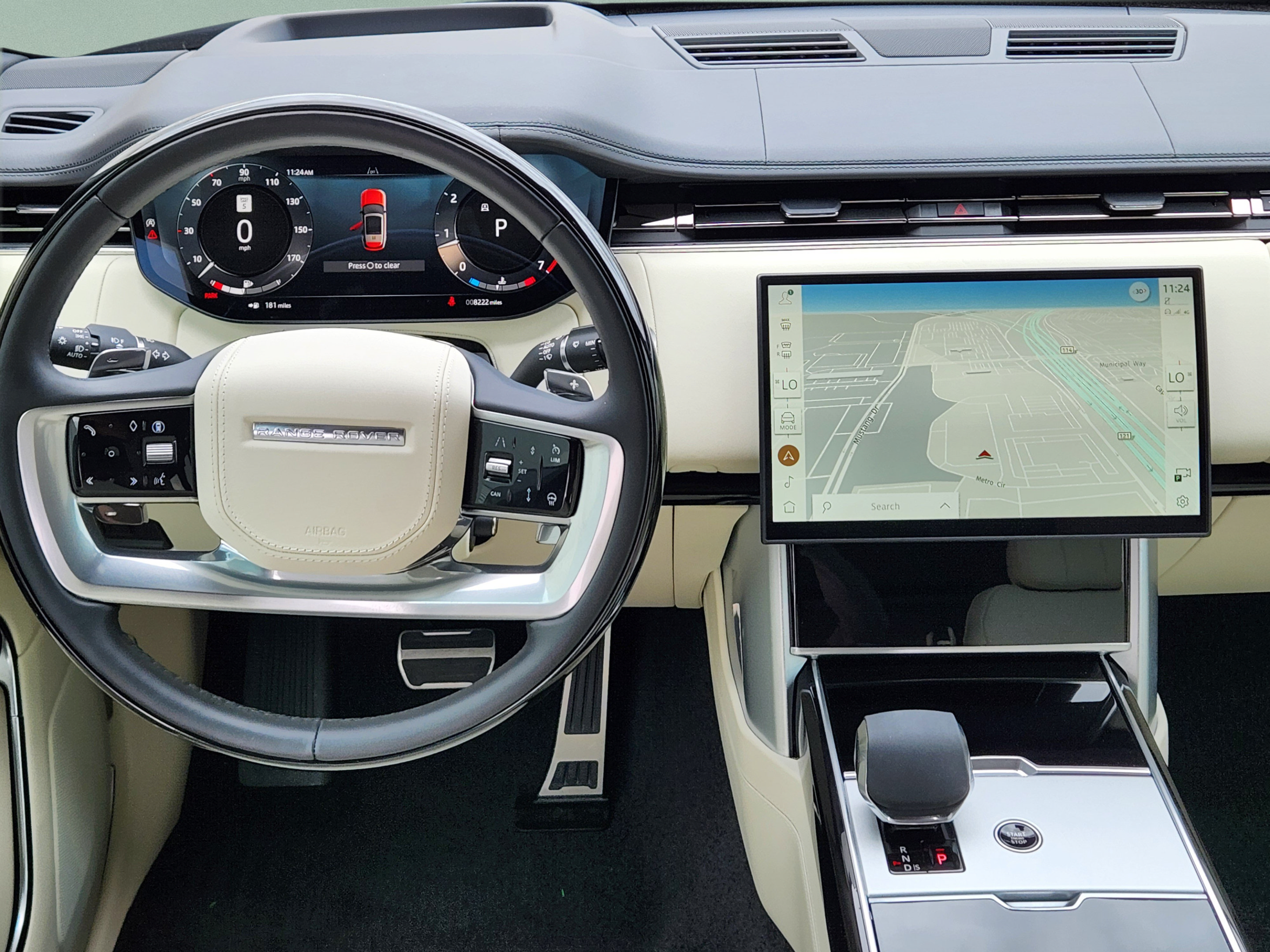 Certified 2025 Land Rover Range Rover SE AWD/4WD image 22
