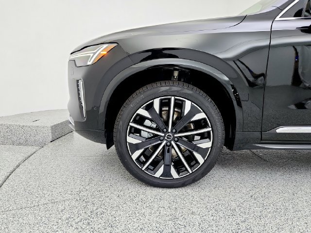 New 2026 Volvo XC90 B6 Plus w/ Protection Package Premier AWD/4WD image 29