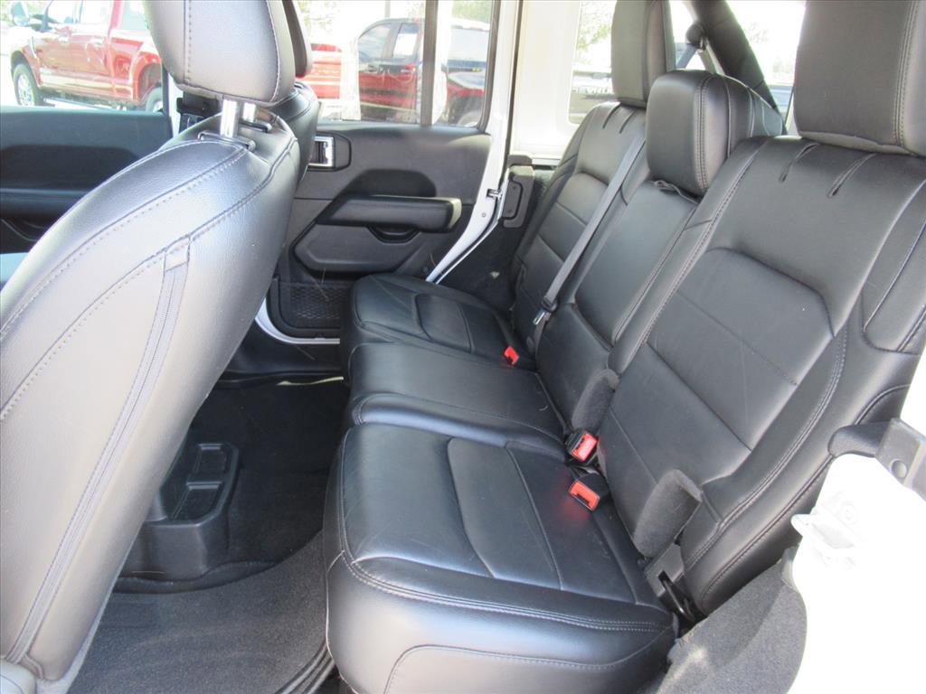 Used 2022 Jeep Wrangler Unlimited Sahara image 27