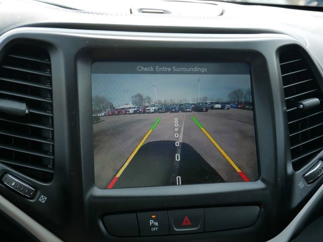 Used 2018 Jeep Cherokee Overland w/ Heavy Duty Protection Group AWD/4WD image 21