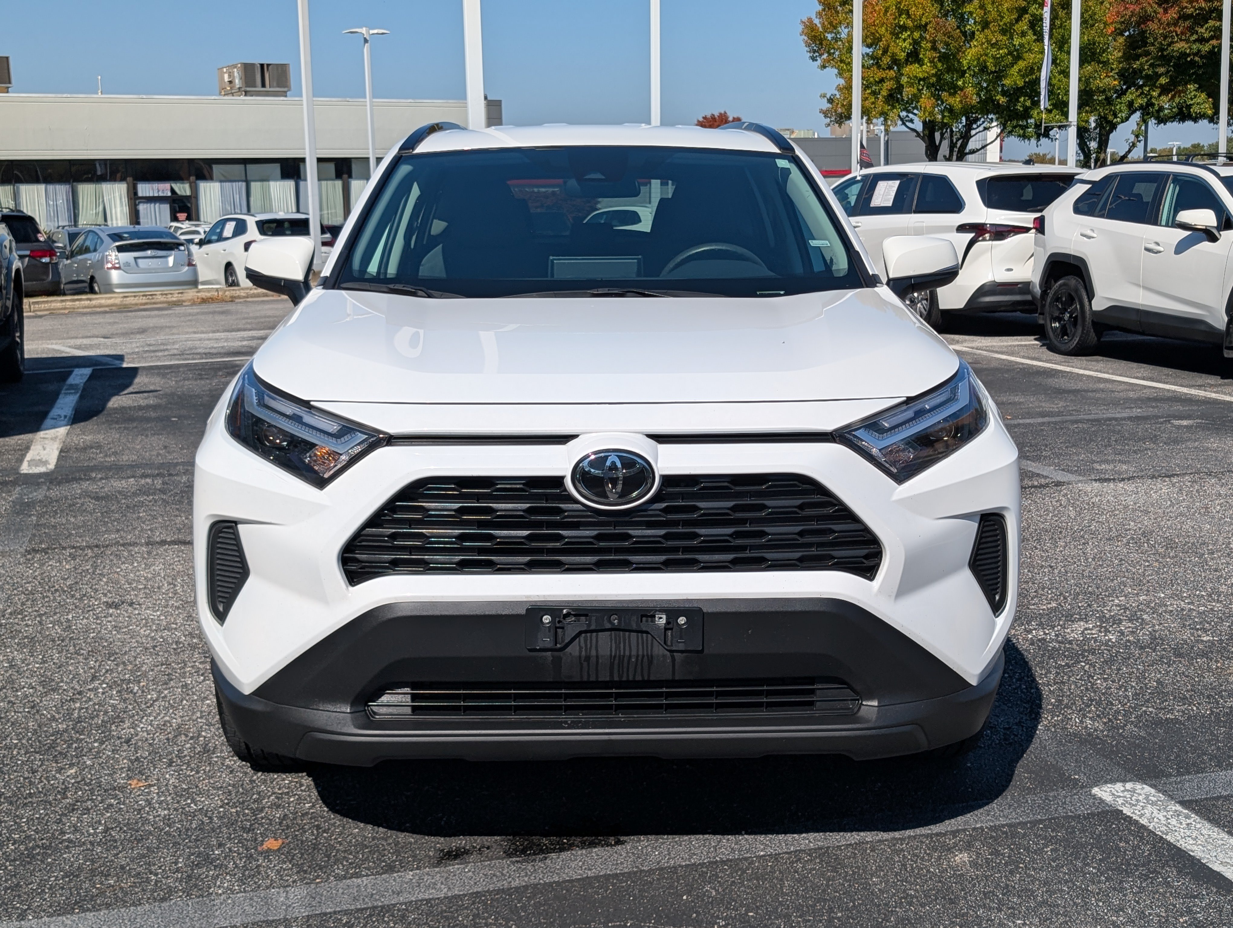 Used 2025 Toyota RAV4 XLE AWD/4WD image 8