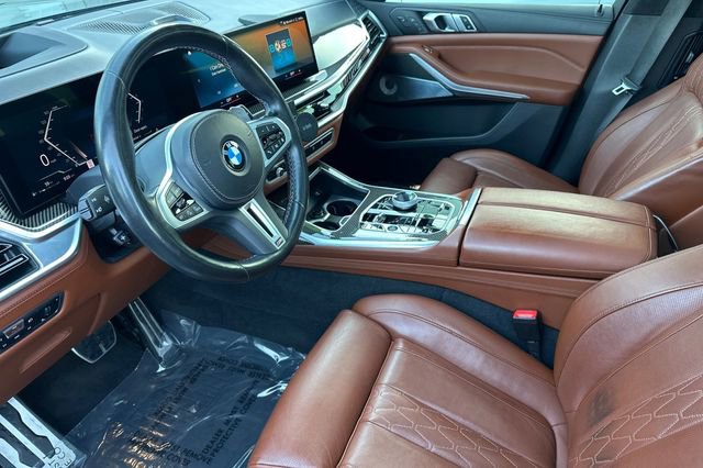 Used 2023 BMW X7 M60i w/ Executive Package image 12