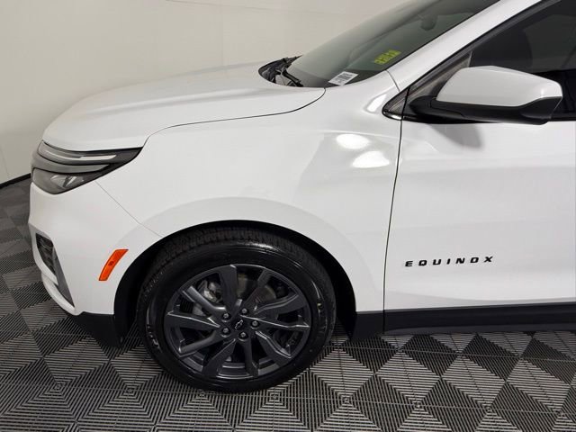 Used 2022 Chevrolet Equinox RS image 13