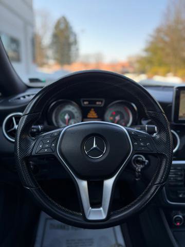 Used 2014 Mercedes-Benz CLA 250 4MATIC image 20