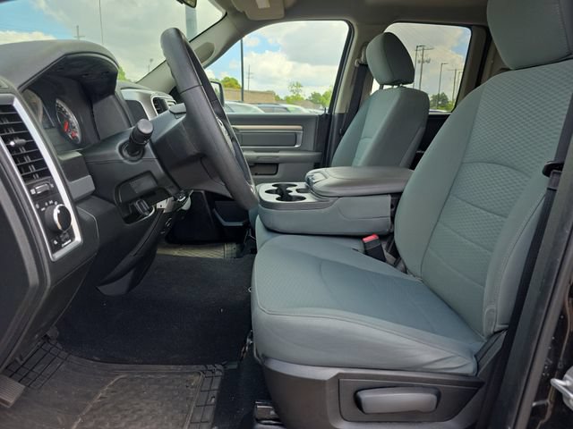 Used 2017 RAM 1500 Classic SLT AWD/4WD image 10