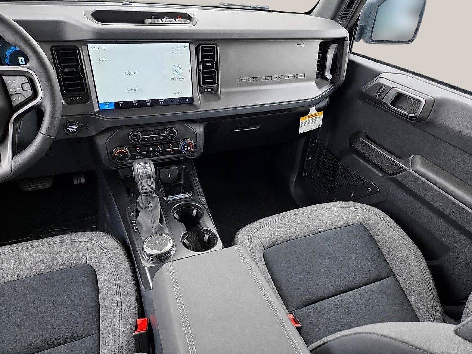 New 2026 Ford Bronco Big Bend w/ Black Appearance Package AWD/4WD image 13