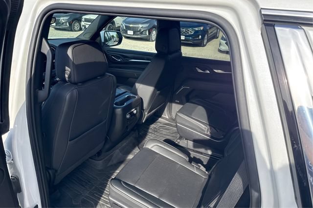 Used 2022 GMC Yukon Denali w/ Denali Reserve Package AWD/4WD image 10