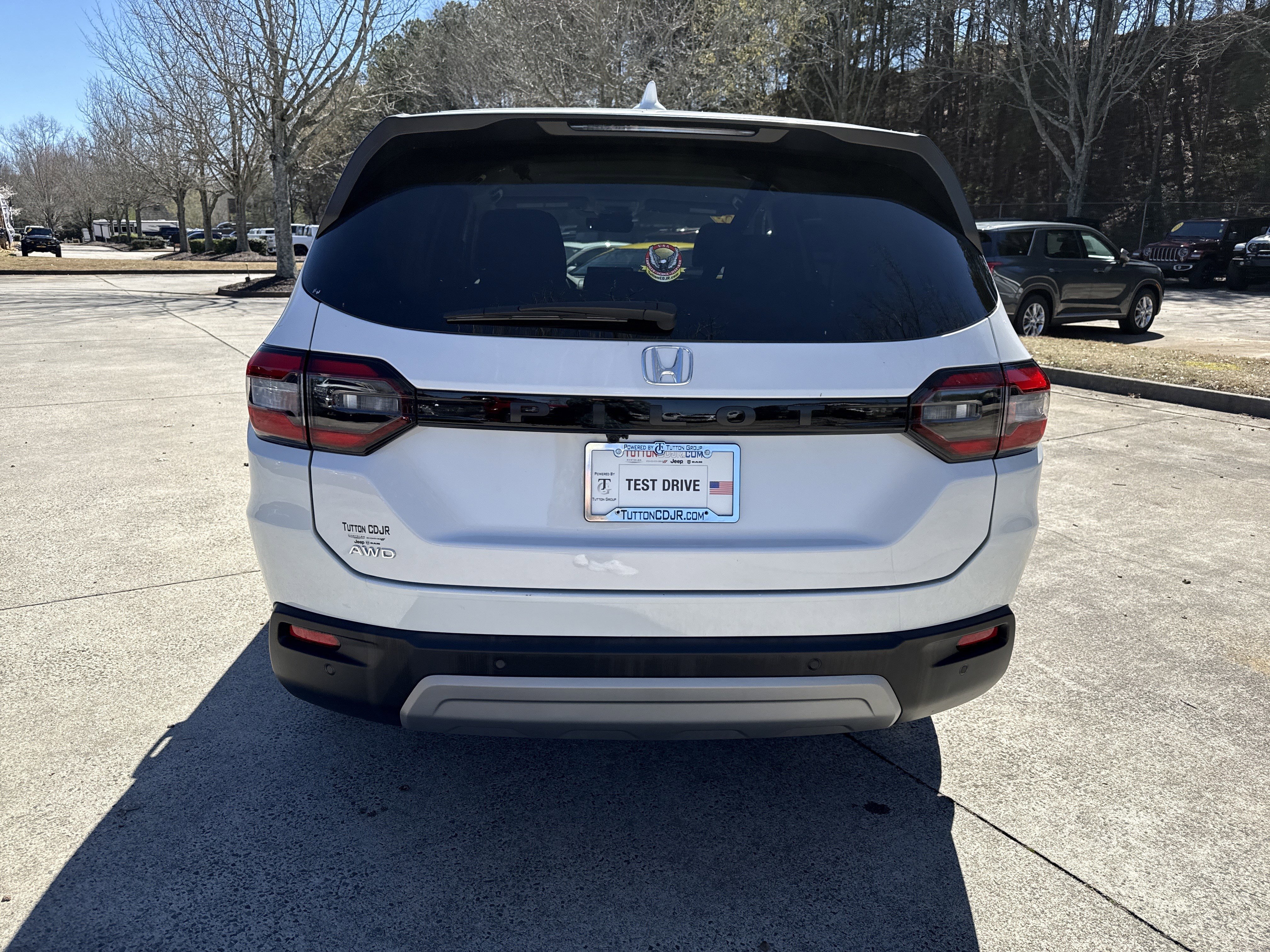 Used 2025 Honda Pilot EX-L image 6