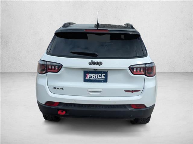Used 2024 Jeep Compass Trailhawk image 6