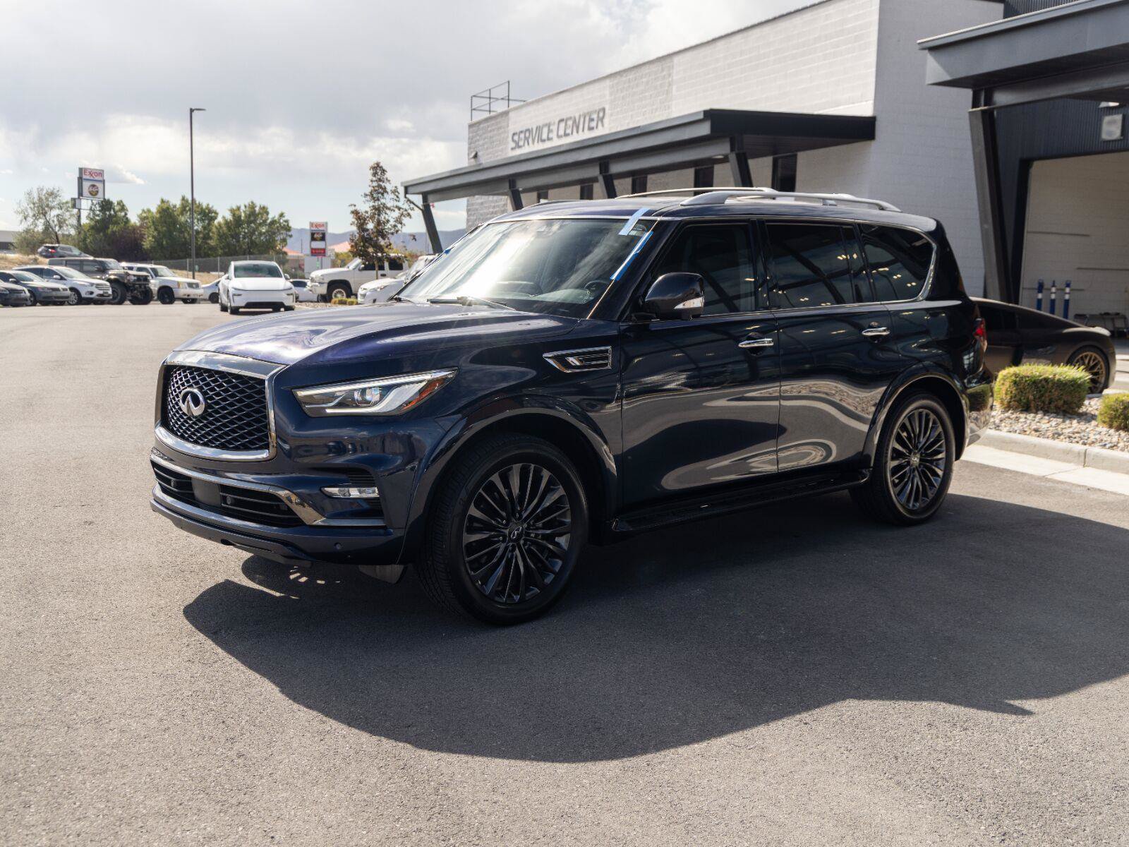 Used 2023 INFINITI QX80 Premium Select w/ Cargo Package AWD/4WD image 5