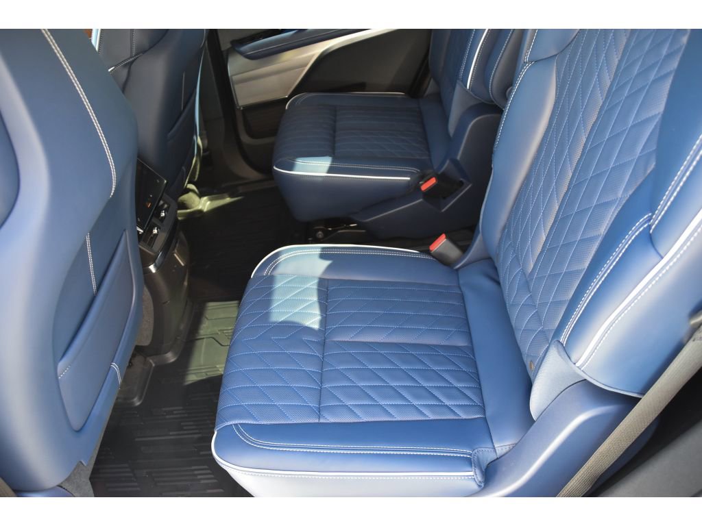 New 2026 Cadillac Vistiq Premium Luxury image 15