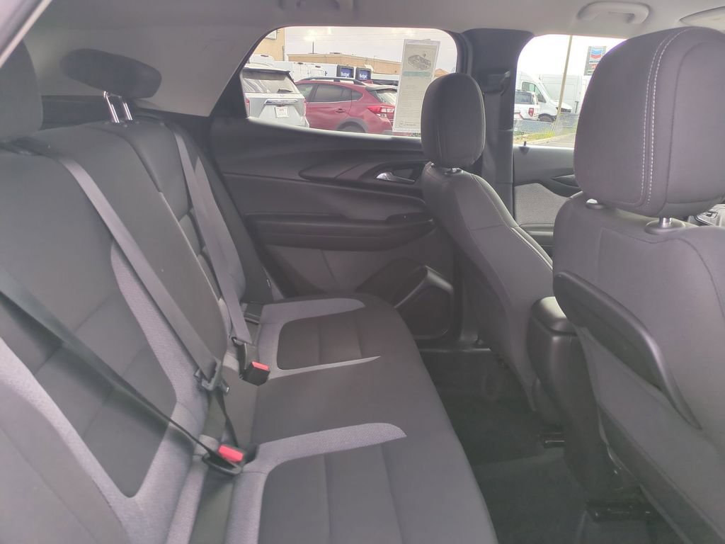 Used 2025 Chevrolet TrailBlazer LT AWD/4WD image 28