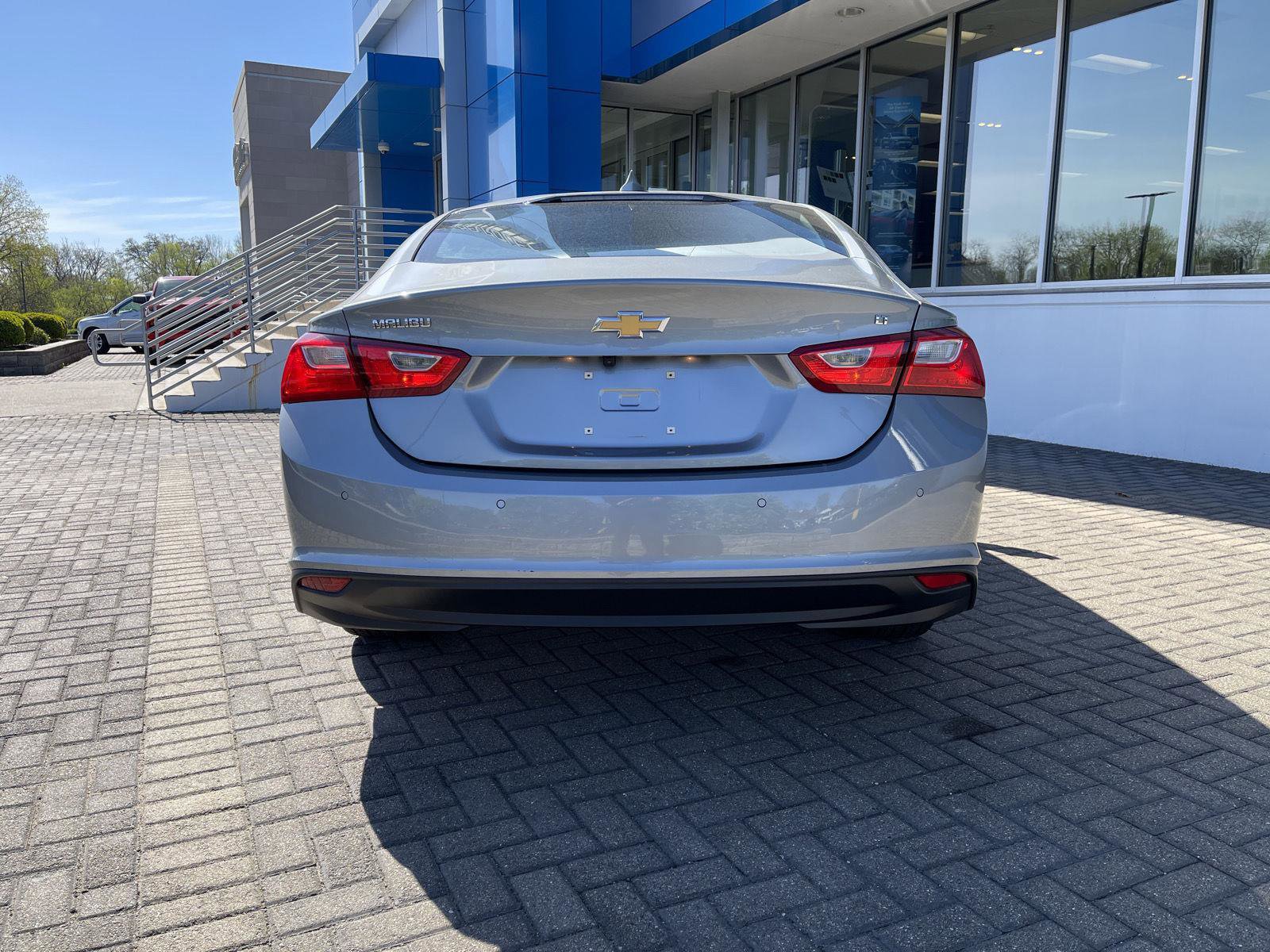 Used 2024 Chevrolet Malibu LT FWD image 4