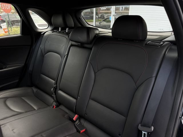 Used 2018 Hyundai Elantra GT Sport FWD image 17