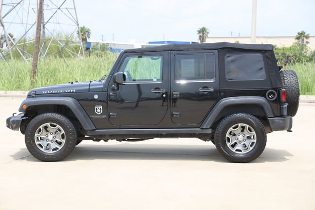 Used 2016 Jeep Wrangler Unlimited Rubicon w/ Connectivity Group AWD/4WD image 5