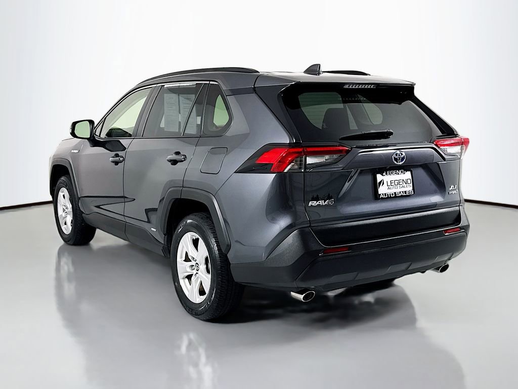 Used 2019 Toyota RAV4 XLE w/ Convenience Package image 8