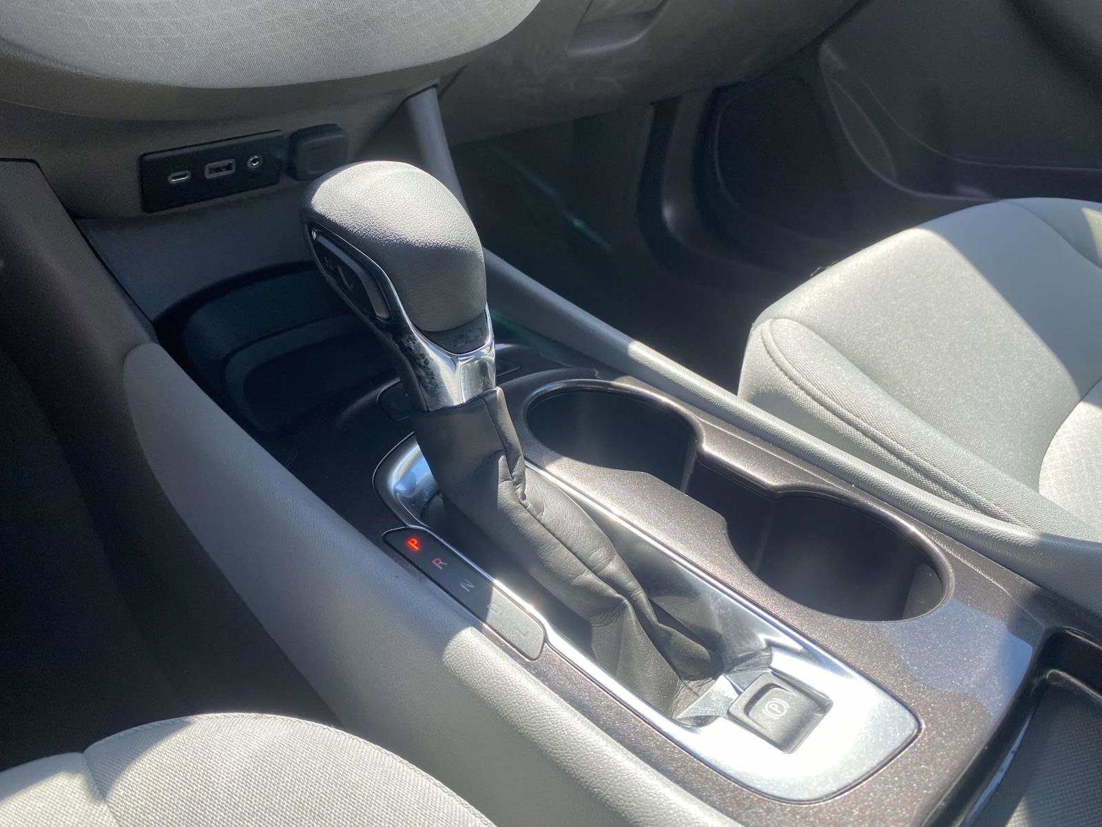 Used 2025 Chevrolet Malibu LS FWD image 25