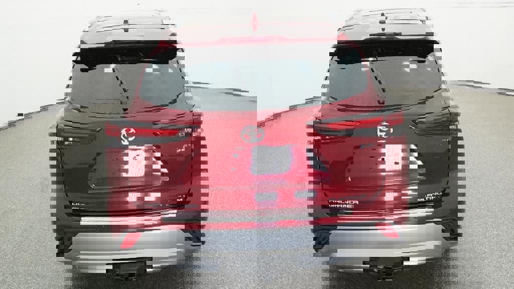 New 2026 Toyota Highlander Platinum image 7