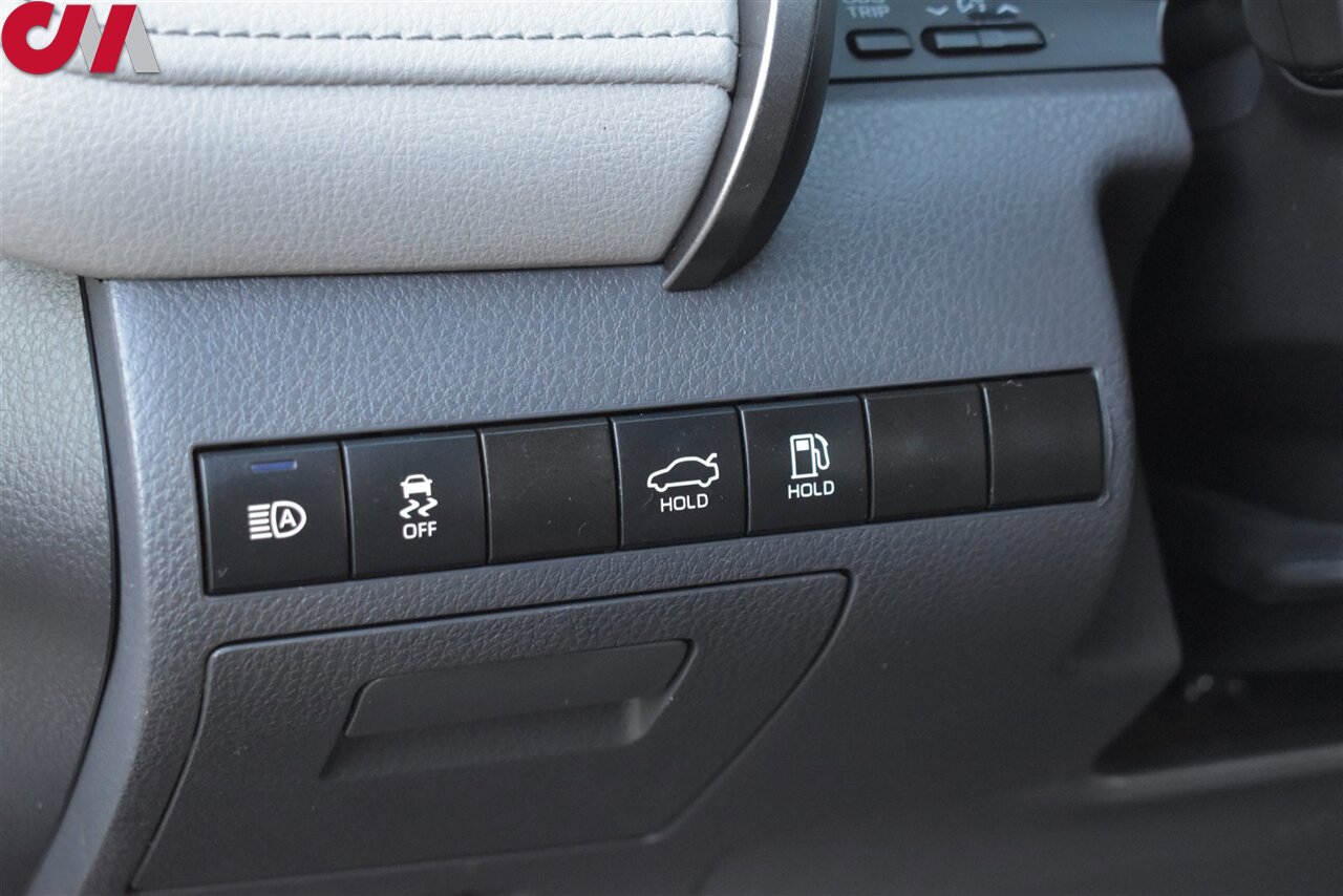 Used 2022 Toyota Camry LE AWD/4WD image 14