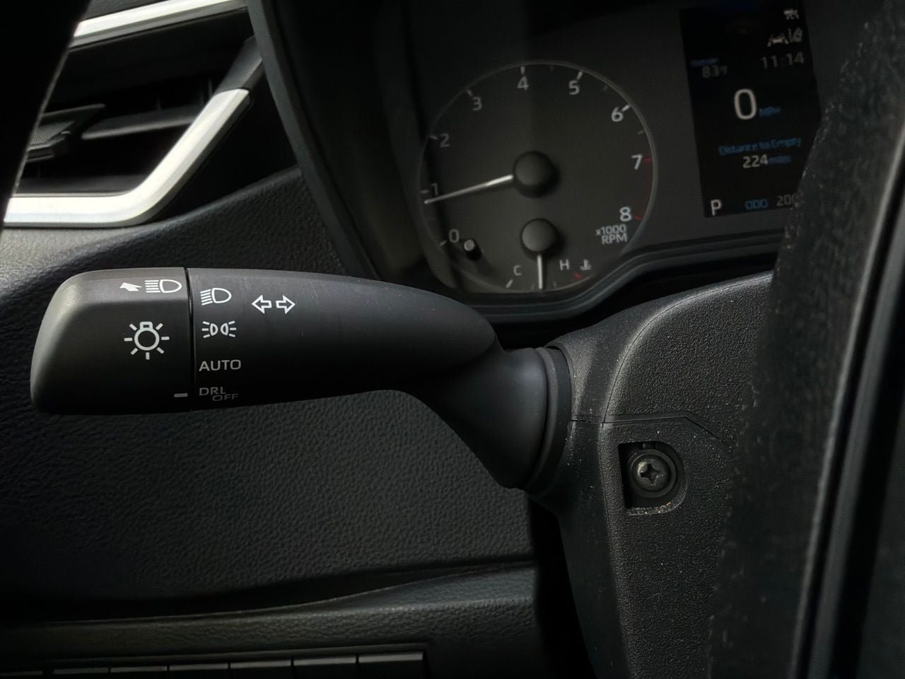 Used 2025 Toyota Corolla LE FWD image 31