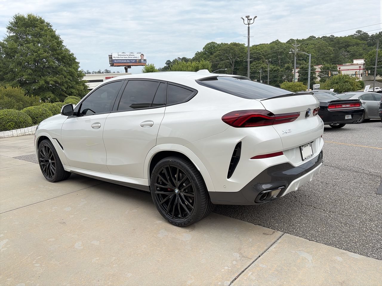 Used 2025 BMW X6 xDrive40i AWD/4WD image 6