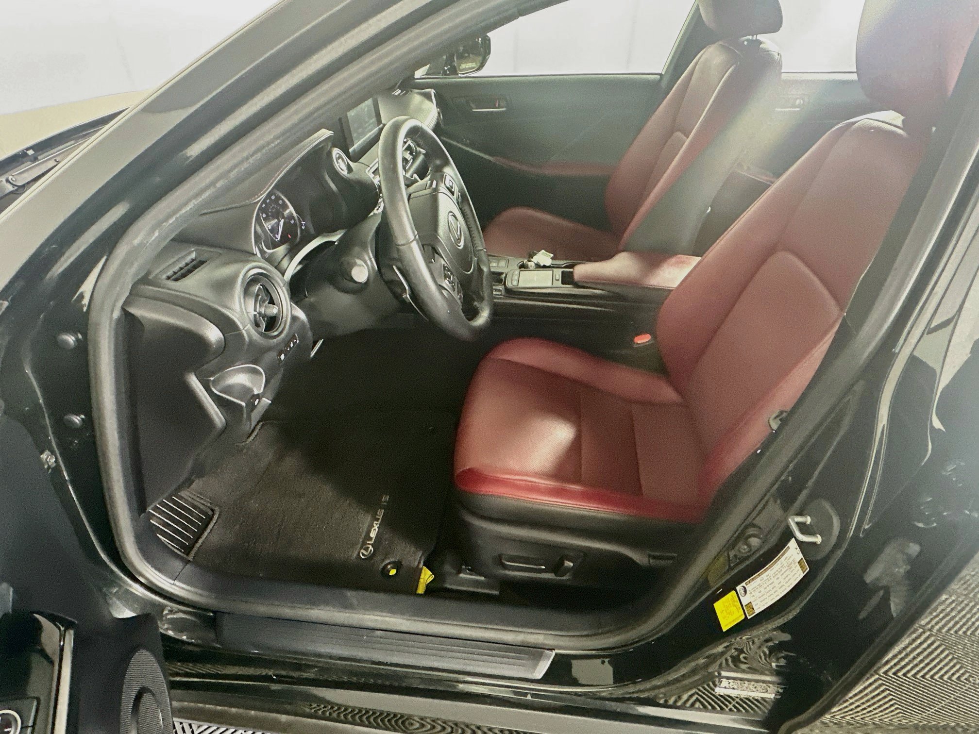 Used 2024 Lexus IS 300 w/ Comfort Package RWD image 13