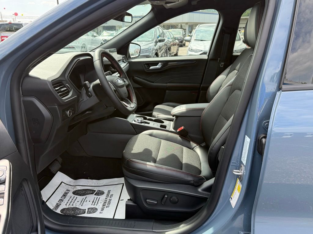 New 2026 Ford Escape ST-Line Select w/ Equipment Group 401A AWD/4WD image 11