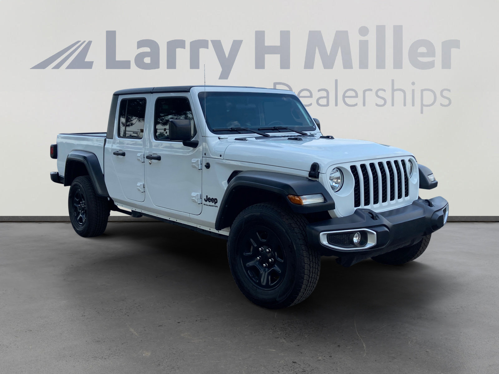 Used 2023 Jeep Gladiator Sport image 7
