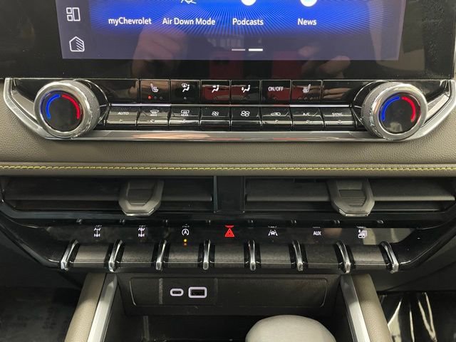 Certified 2024 Chevrolet Colorado ZR2 w/ Safety Package image 5