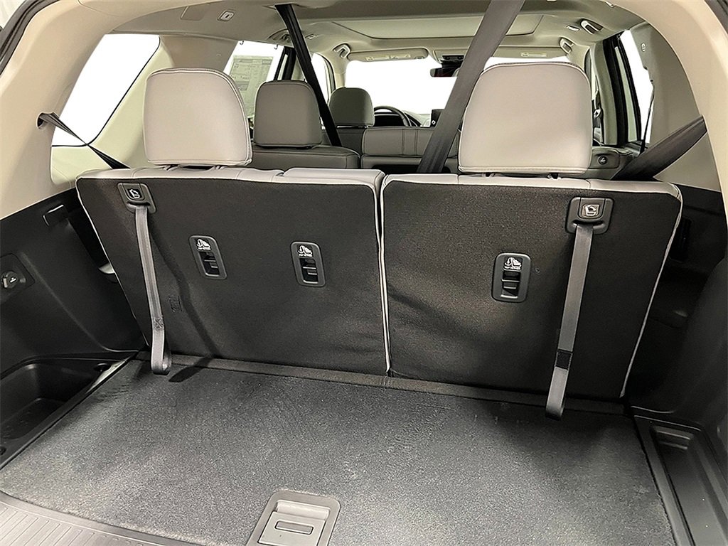 New 2025 Honda Pilot Touring image 30