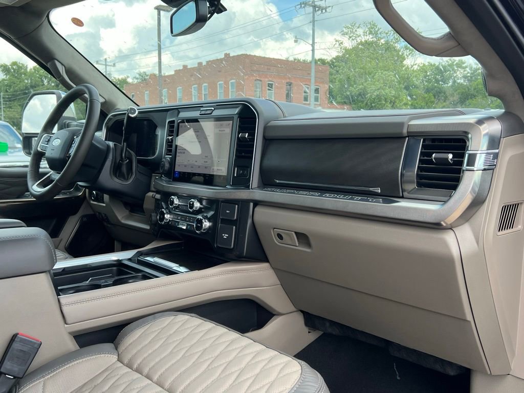 New 2025 Ford F350 Platinum w/ Platinum Plus Package image 21