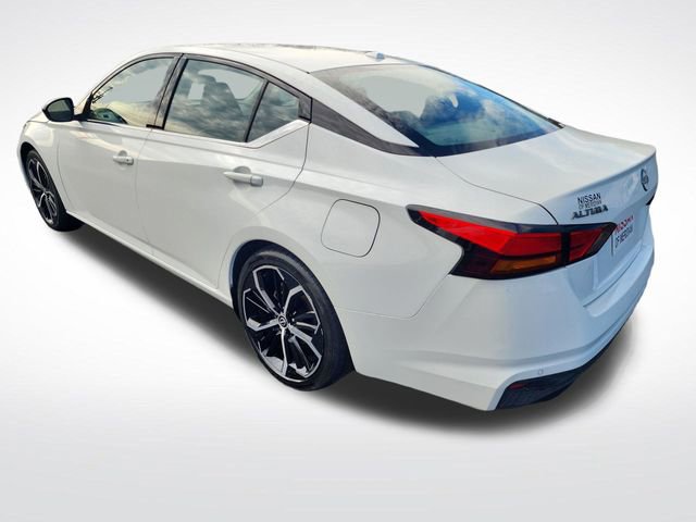 Used 2024 Nissan Altima 2.5 SR image 3
