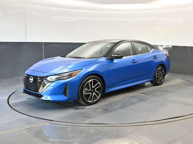 Used 2025 Nissan Sentra SR w/ Trunk Package FWD image 9