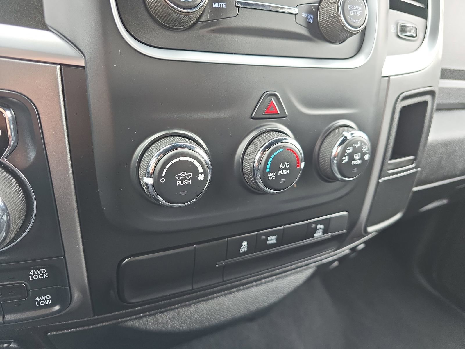 Used 2024 RAM 1500 Classic Warlock image 23