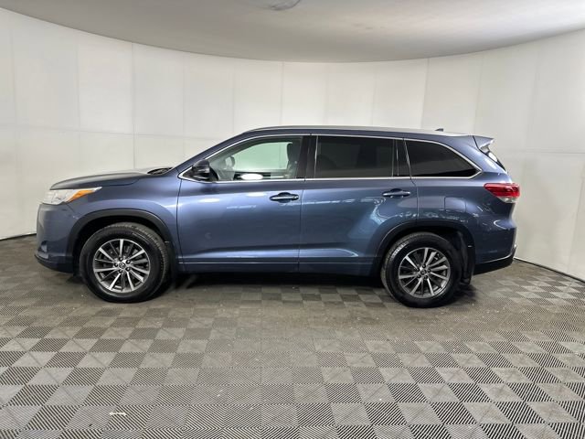 Used 2018 Toyota Highlander XLE image 6