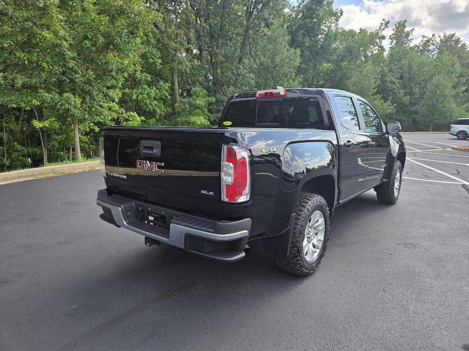 Used 2017 GMC Canyon SLE w/ SLE Convenience Package AWD/4WD image 3