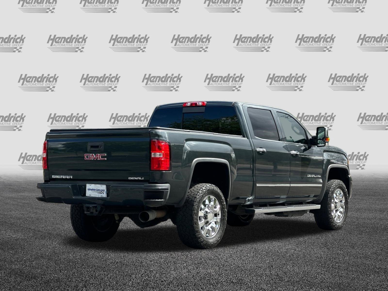 Used 2017 GMC Sierra 2500 Denali w/ Duramax Plus Package AWD/4WD image 5