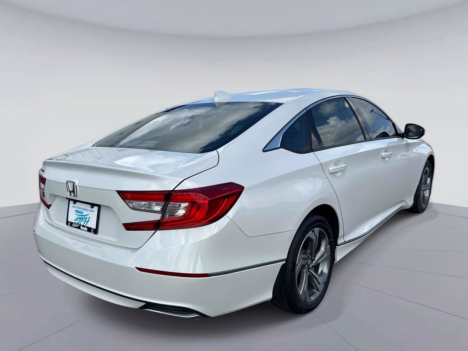 Certified 2020 Honda Accord EX image 4