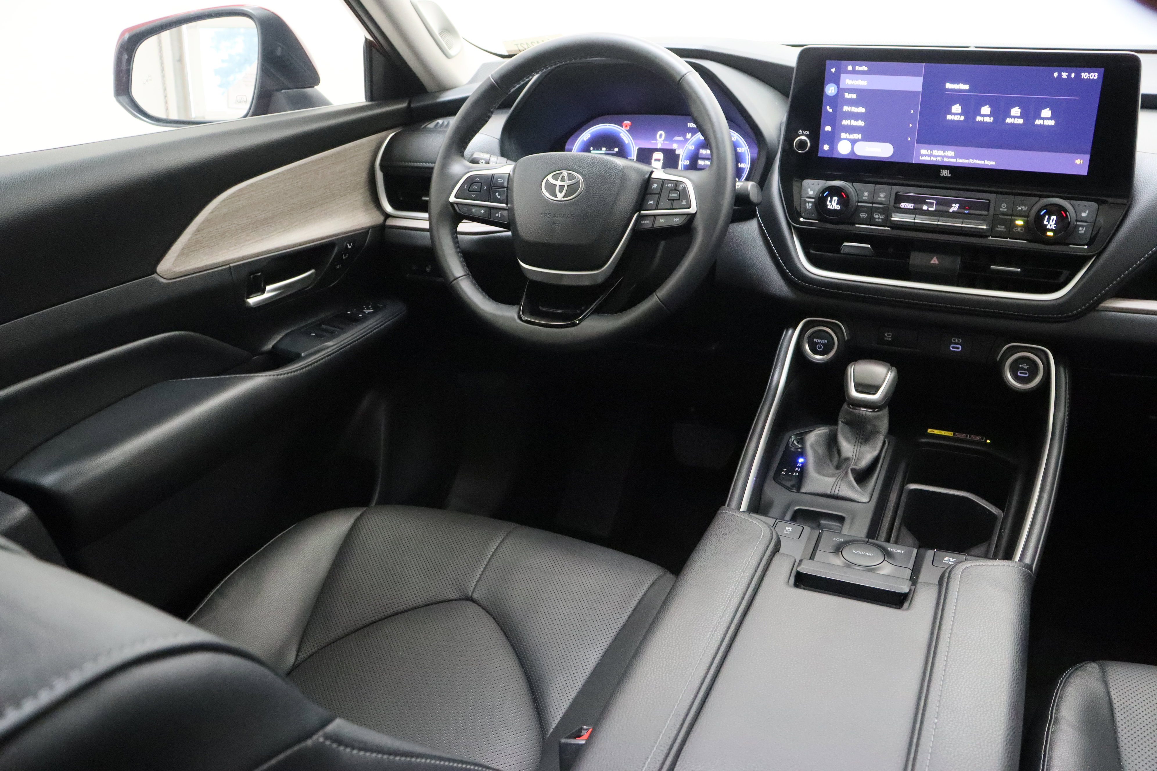 Used 2025 Toyota Grand Highlander AWD Hybrid image 33
