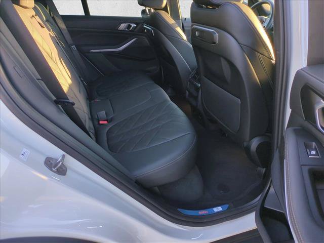 Used 2024 BMW X5 xDrive40i AWD/4WD image 22