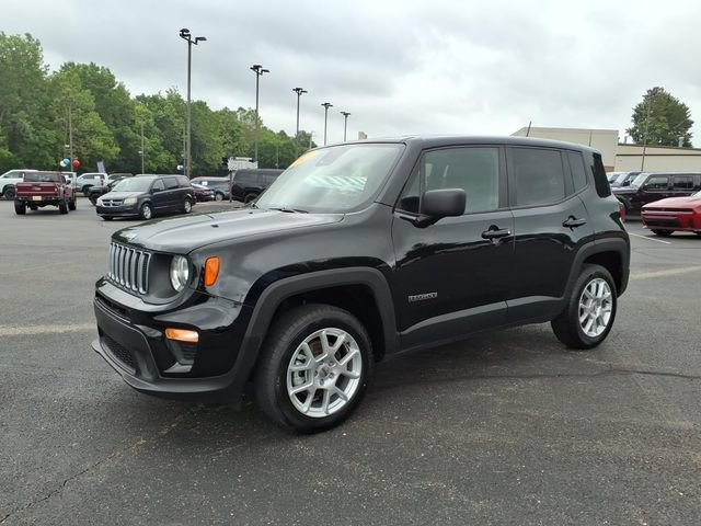 Certified 2023 Jeep Renegade Latitude AWD/4WD image 3