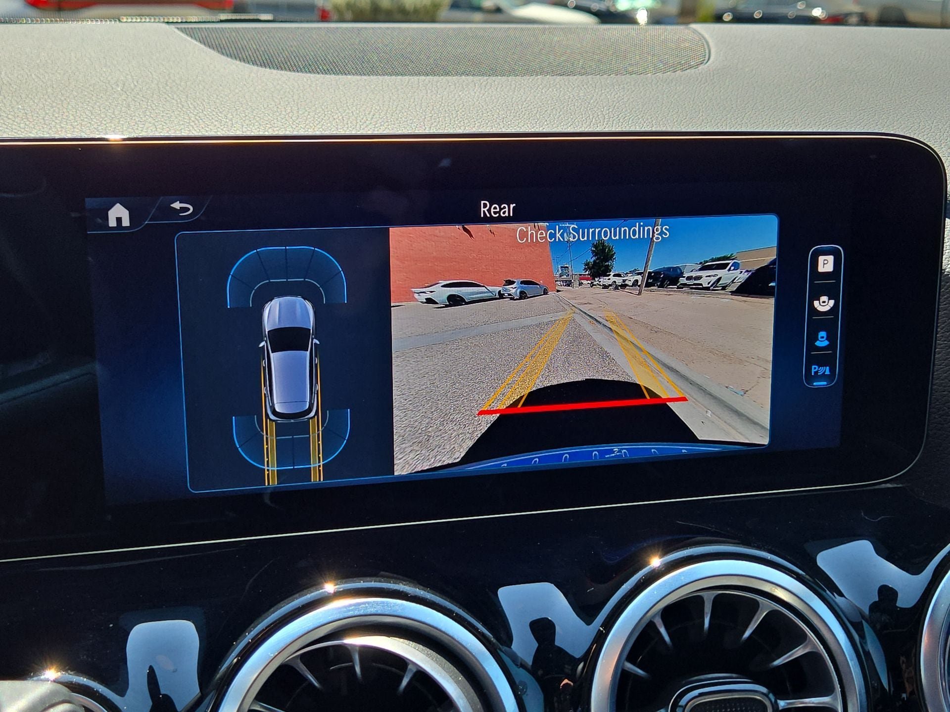 New 2025 Mercedes-Benz GLA 250 4MATIC image 18