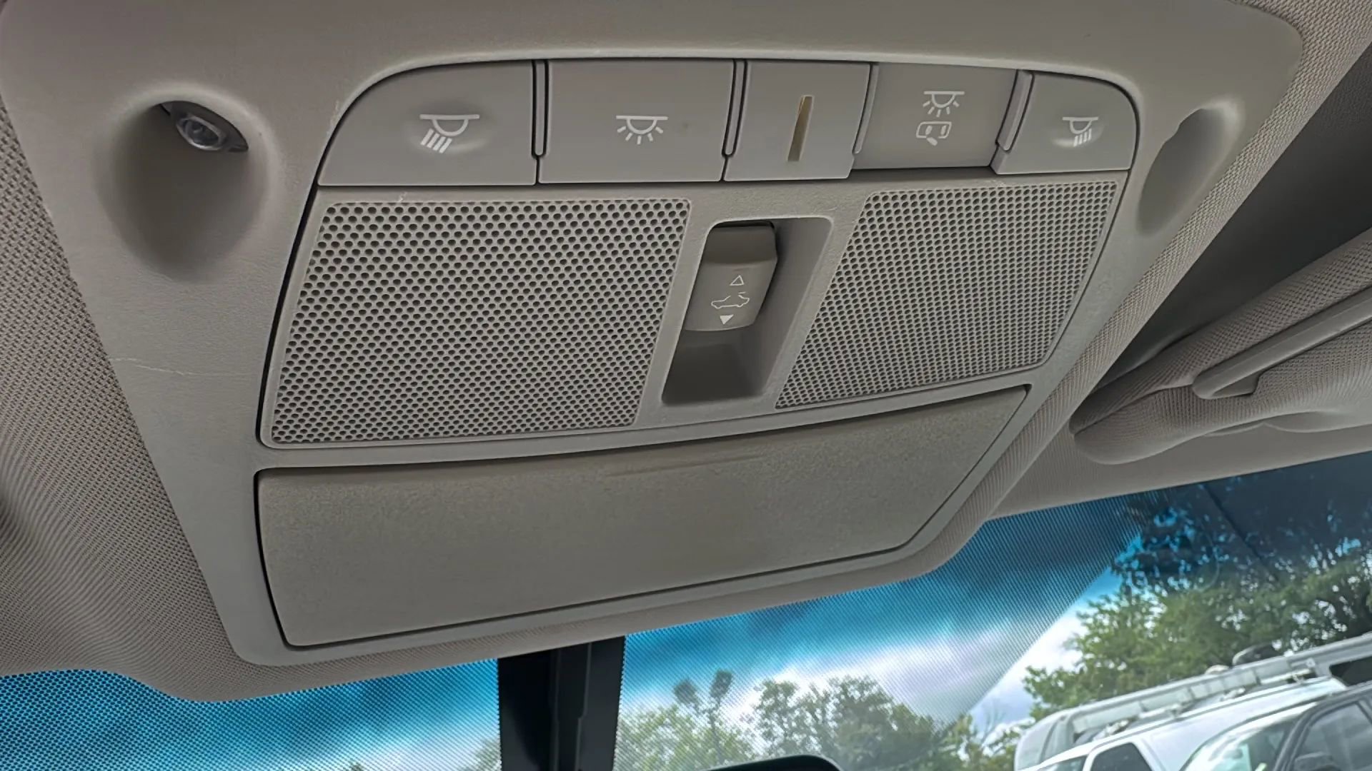 Used 2014 Nissan Pathfinder Platinum w/ Platinum Premium Package image 11