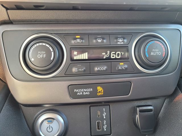 Certified 2020 Nissan Leaf S Plus image 24