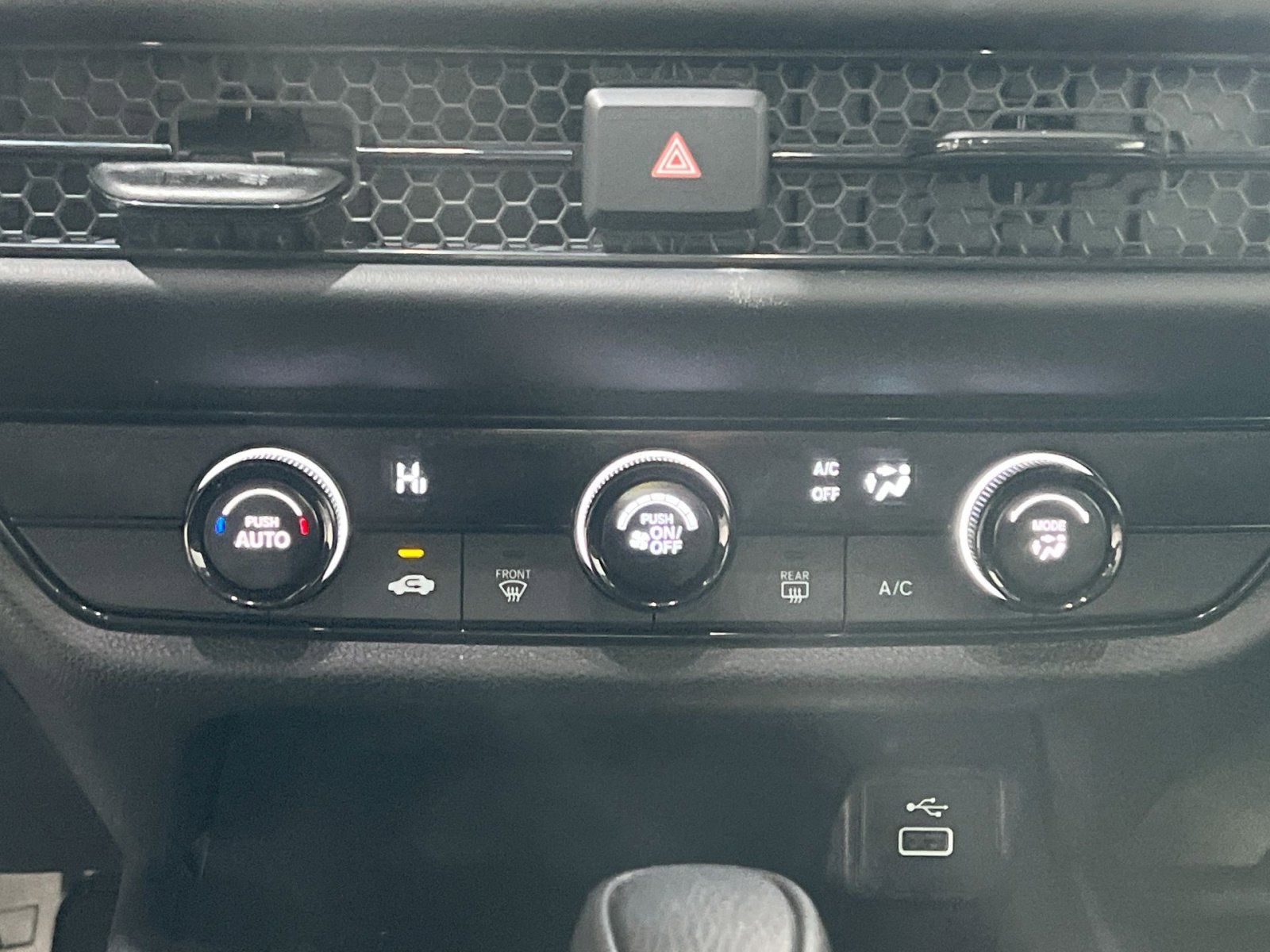 Used 2023 Honda HR-V LX image 15