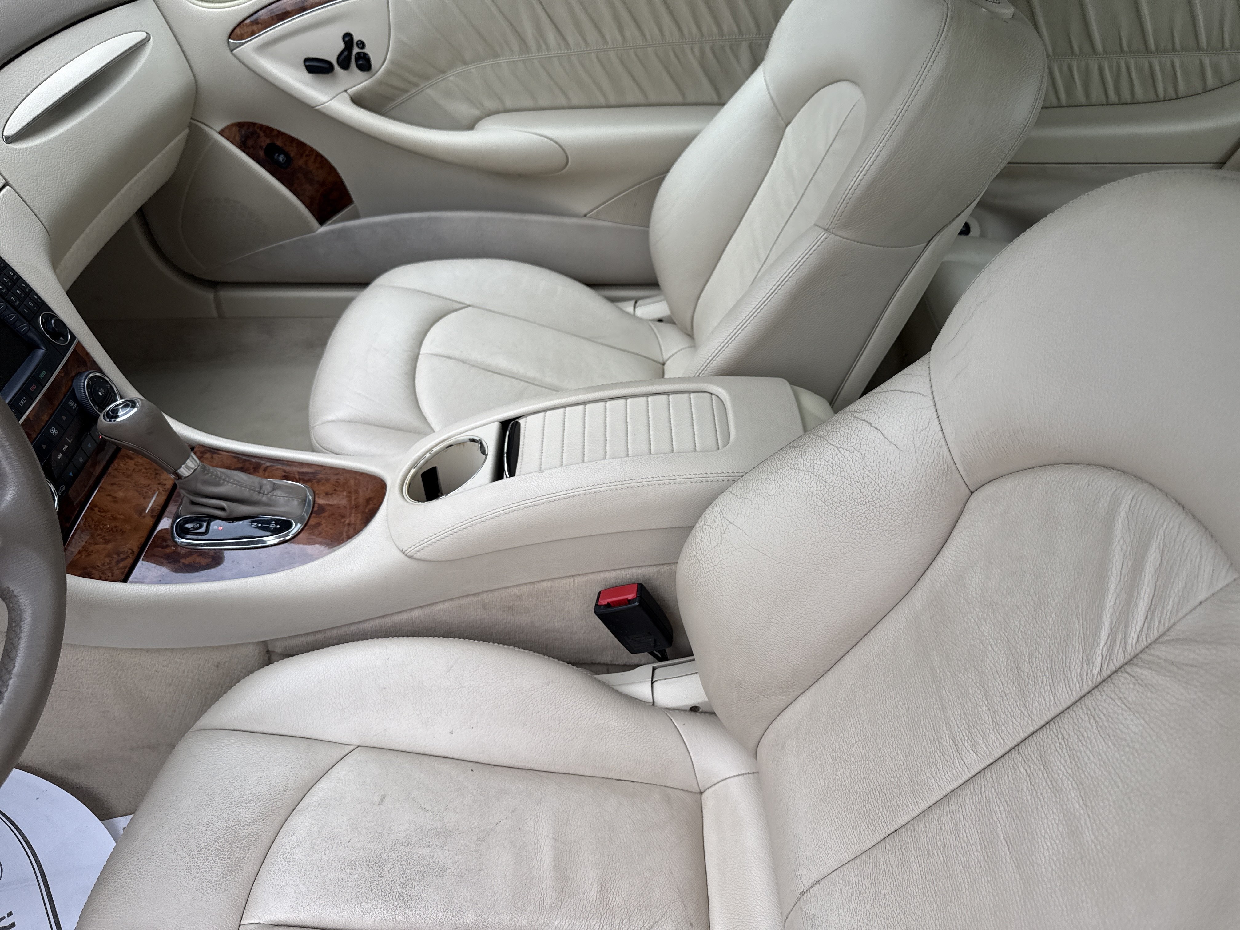 Used 2008 Mercedes-Benz CLK 350 Coupe image 22