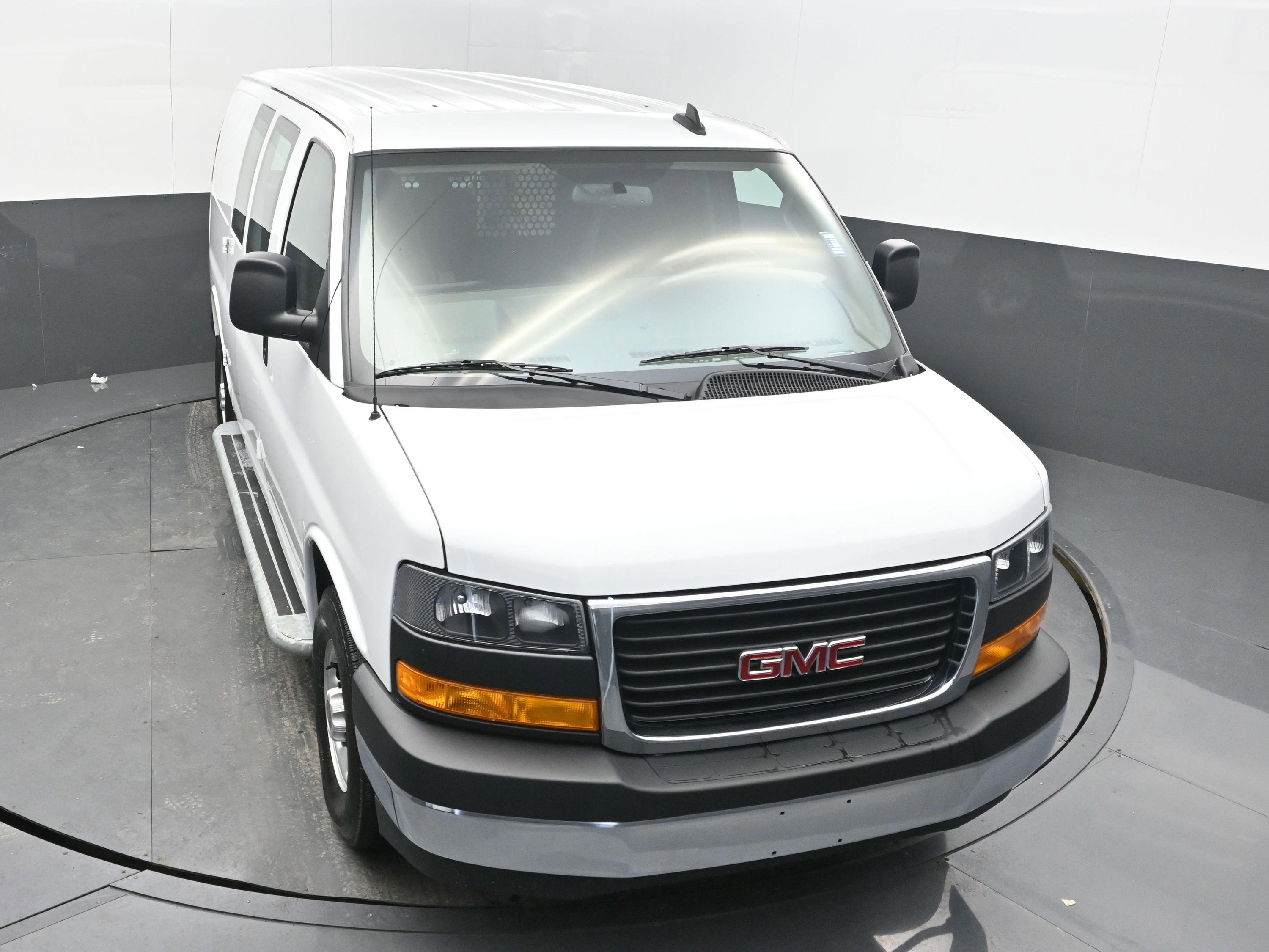 Used 2024 GMC Savana 2500 w/ Driver Convenience Package image 31