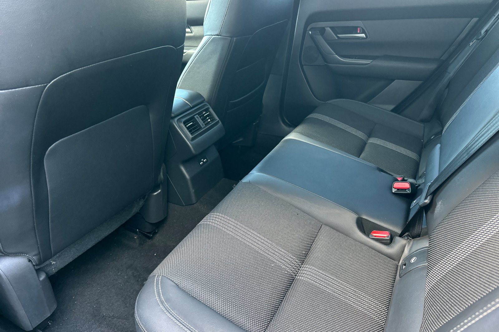 Used 2024 MAZDA CX-50 AWD 2.5 S w/ Preferred Package image 12