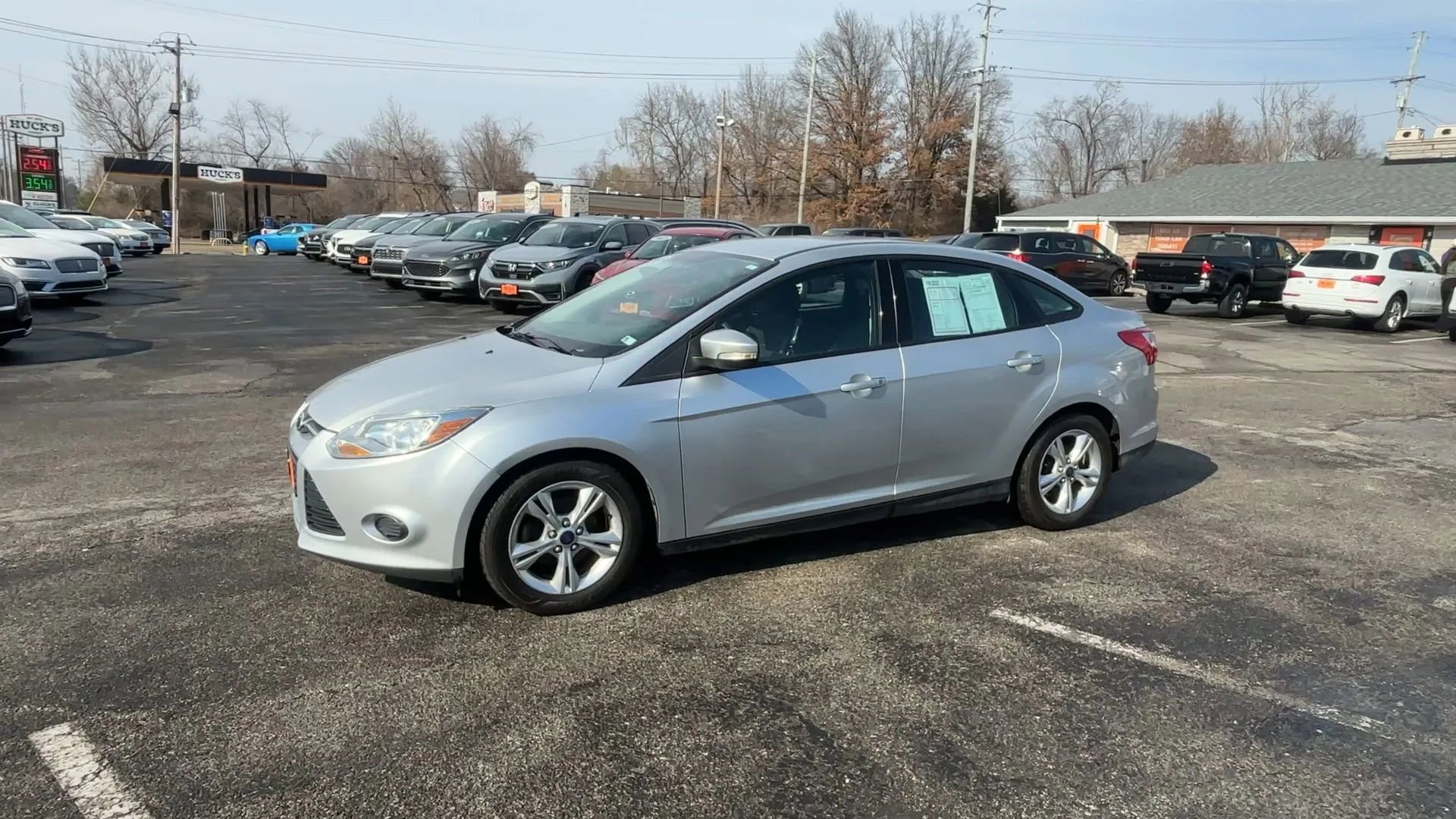 Used 2014 Ford Focus SE w/ SE Winter Package image 4