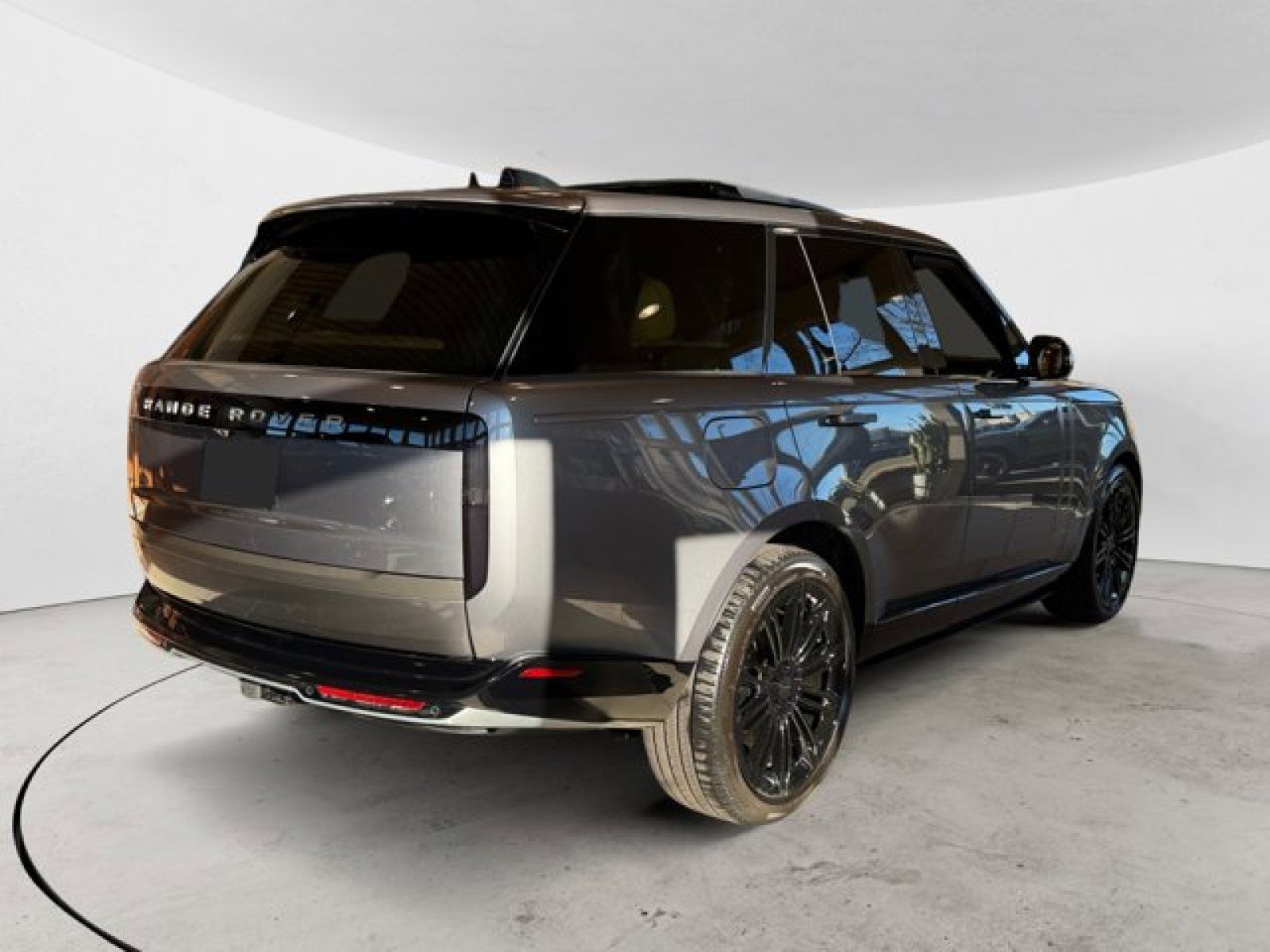 New 2026 Land Rover Range Rover SE image 4